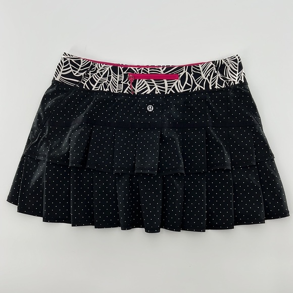 Lululemon Run: Pace Setter Skirt *2-way Stretch (Regular) - Sweet Spot Black - 8 - Picture 4 of 11